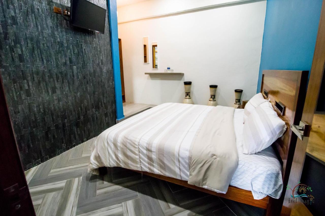 Isel Magic Hotel บากาลาร์ ภายนอก รูปภาพ